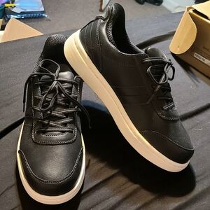 Black and White Minimalist Sneakers with Platform Sole